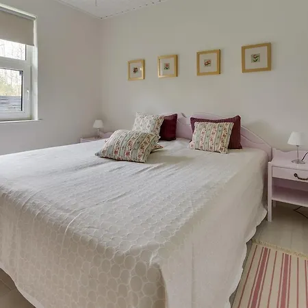 Four-bedroom Holiday In * Hals